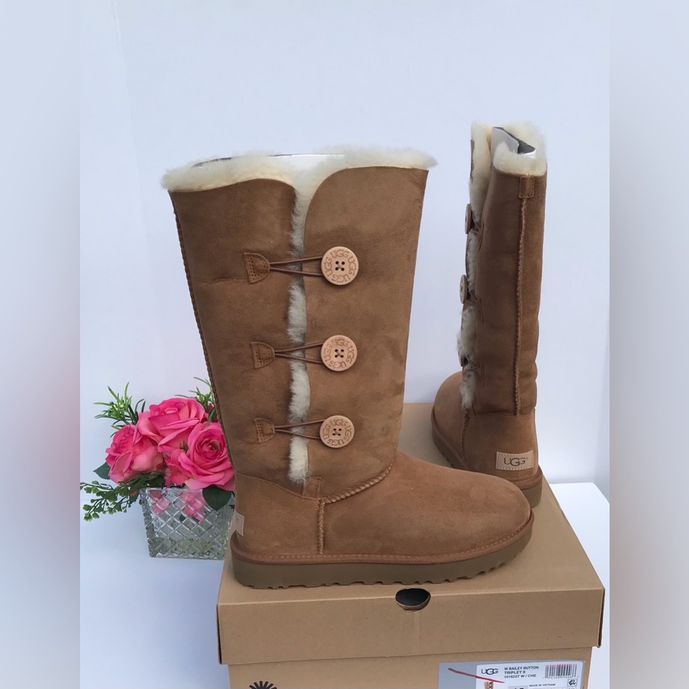 UGG Bailey Button Triplet II